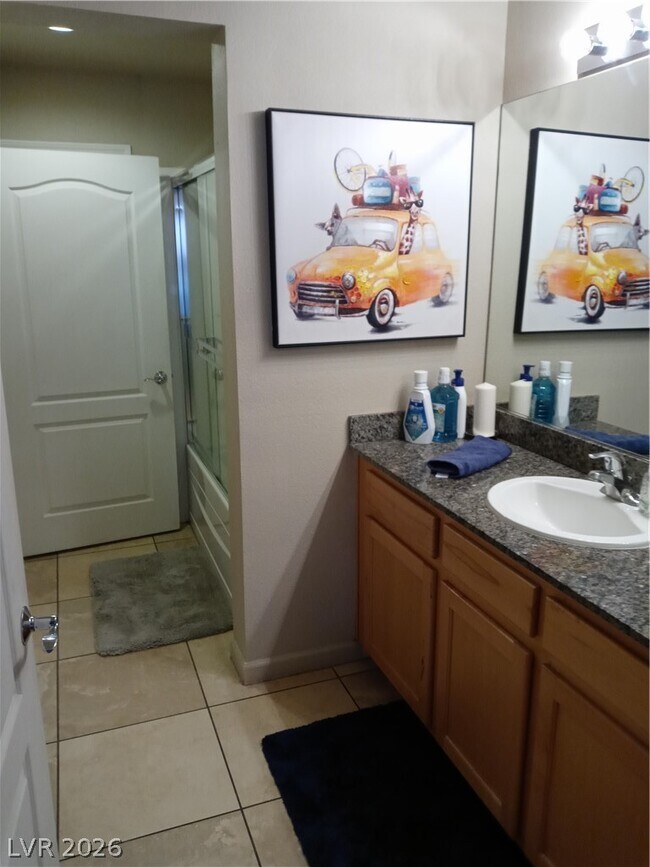 Building Photo - 31 E Agate Ave