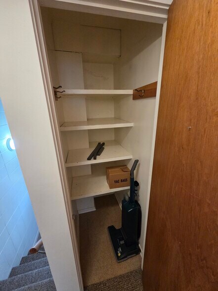 Building Photo - 27 9th St