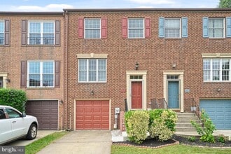 Building Photo - 7121 Bradshaw Ct E