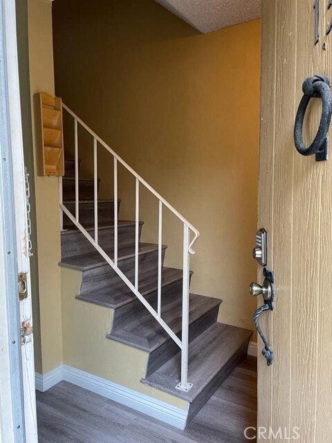 Building Photo - 1304 Elm Ave