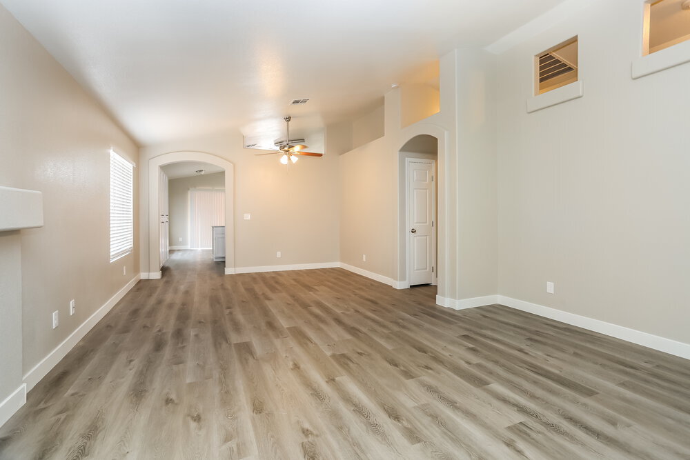 Building Photo - 7033 Golden Desert Ave