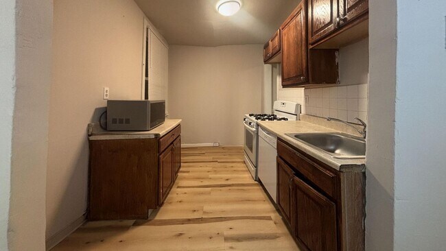 Building Photo - Charming 2-BR Home with Vintage Character in Upper Darby