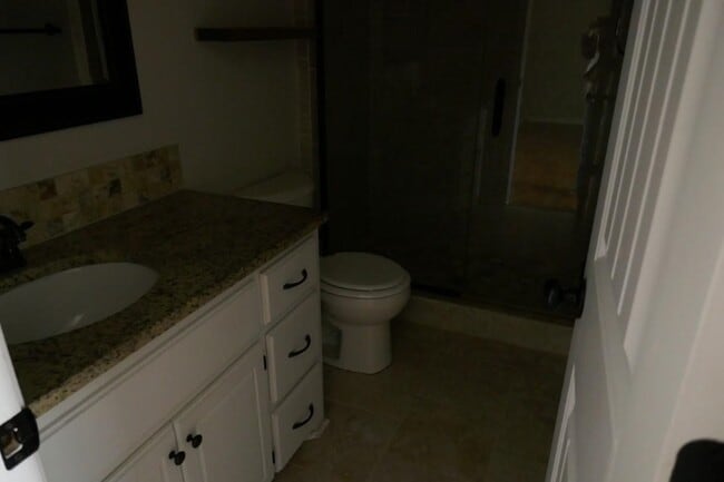 Building Photo - 2315 NE Village Dr