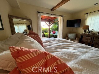 Building Photo - 845 Temple Hills Dr