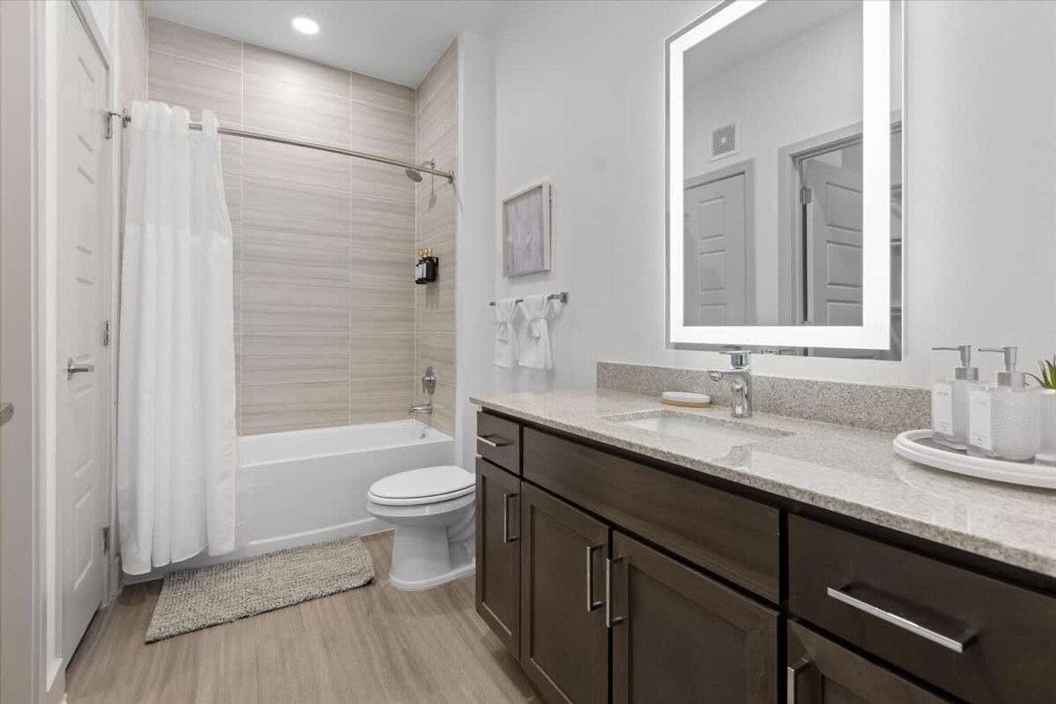 Building Photo - 698 Basilica Bay Dr