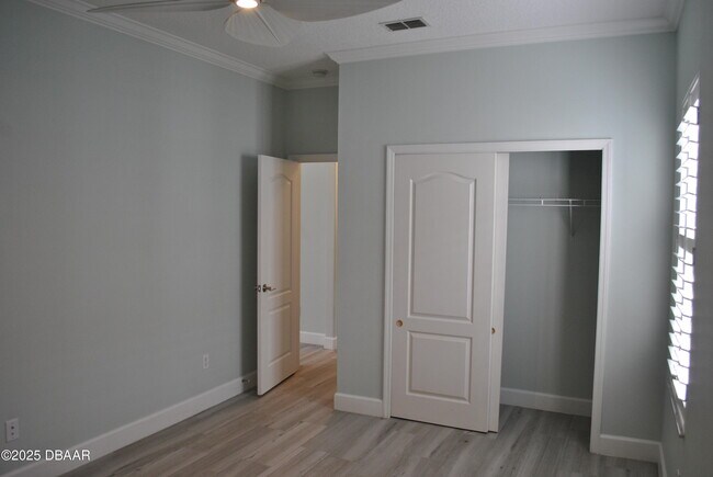 Building Photo - 128 Centennial Park Dr