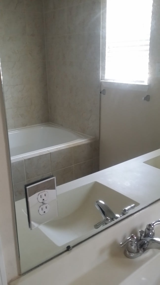 Bathroom - 8303 Greys Ln
