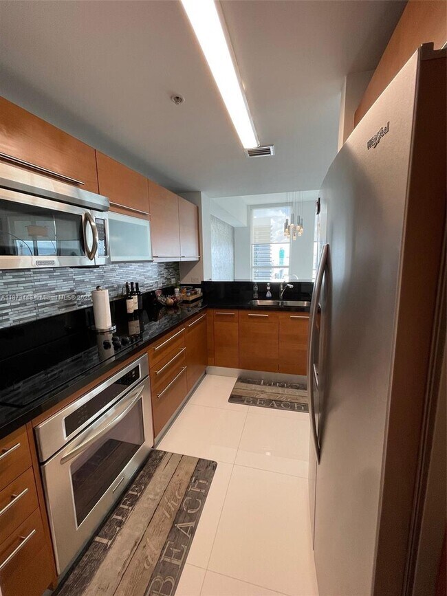 Building Photo - 244 Biscayne Blvd