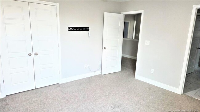 Building Photo - 113 Nairn St