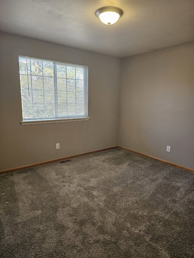 Building Photo - "Discover Spacious Comfort: 5-Bed, 4-Bath Retreat in Superior, CO – 3,439 Sq. Ft. of Elegant Livi...