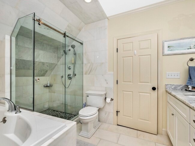 Building Photo - 50 Rowe St