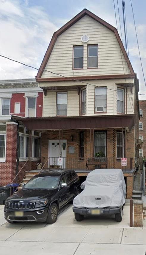 Building Photo - 12 50th St