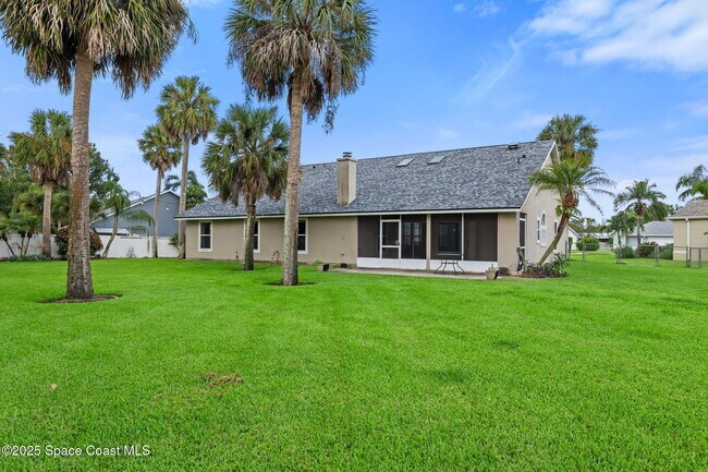 Building Photo - 475 Buttonwood Dr