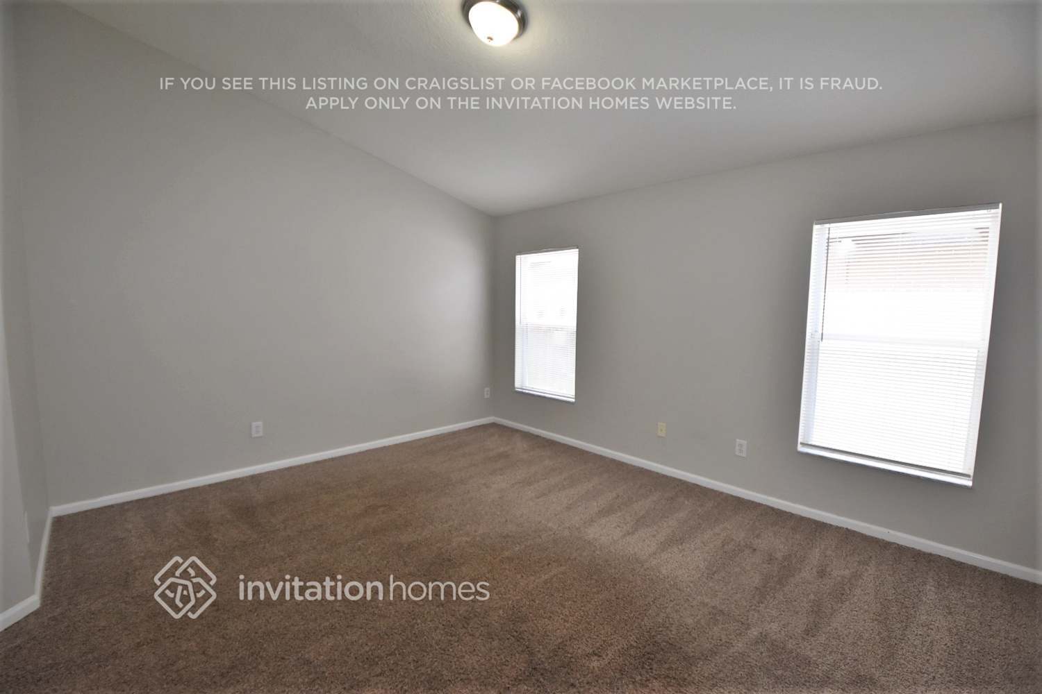 Building Photo - 10206 Hunters Haven Blvd