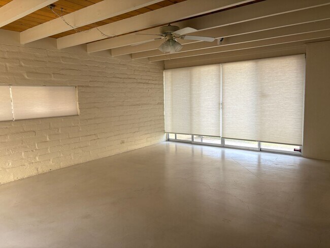 Building Photo - Tucson West 3 Bedroom