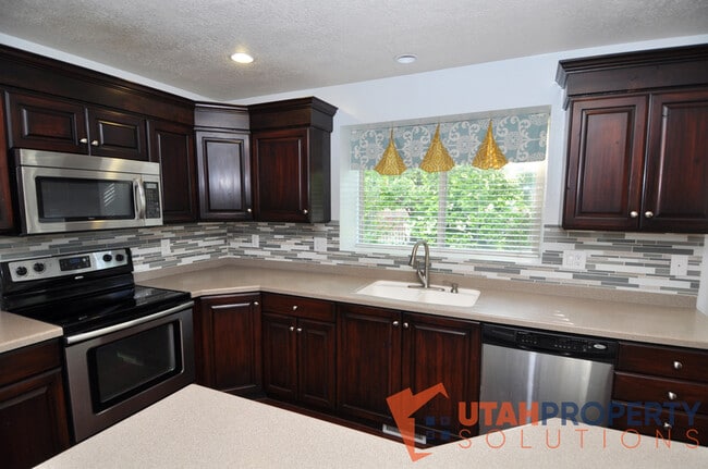 Building Photo - 11758 Chalk Creek Way