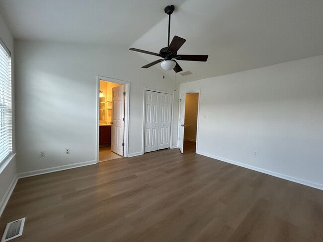 Building Photo - 65 Highland Cir