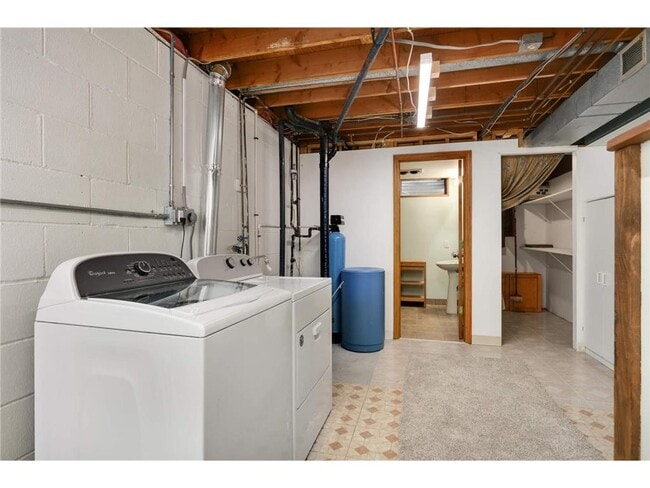 Building Photo - 14682 Dominica Ct