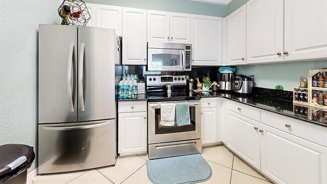 Building Photo - 4345 Bayside Village Dr