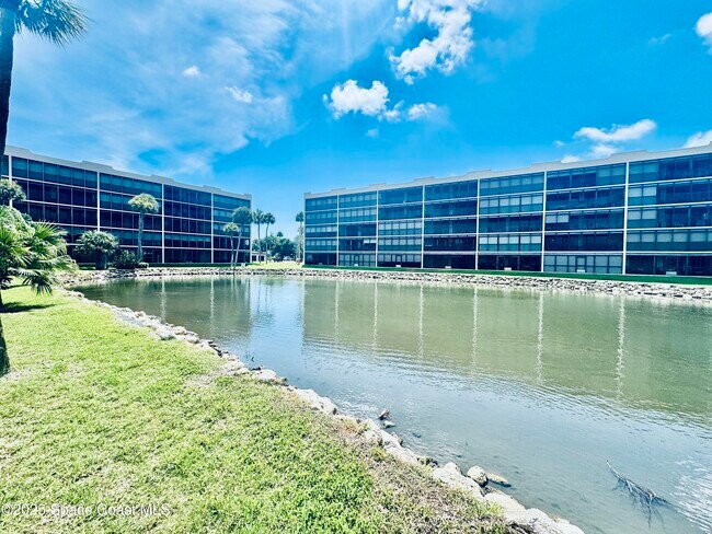 Building Photo - 5807 N Atlantic Ave