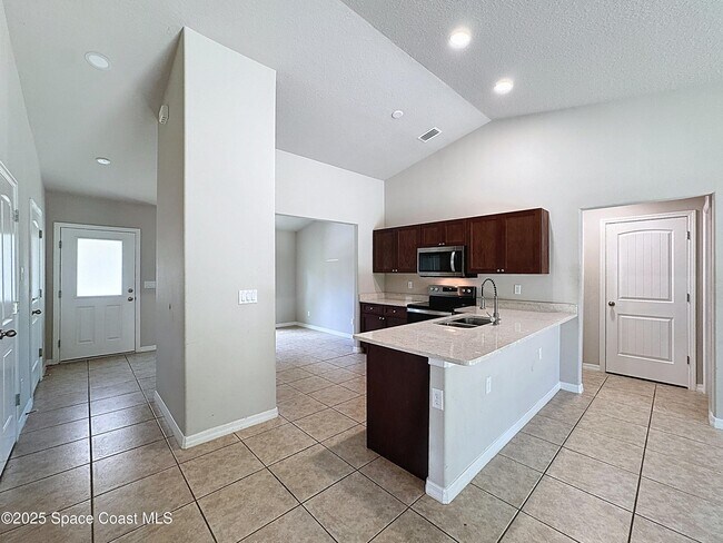 Building Photo - 218 Parker Dr