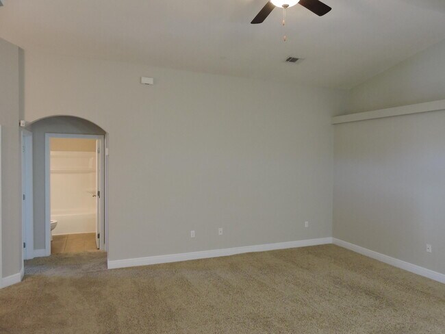 Building Photo - 4642 Hermosa Rd