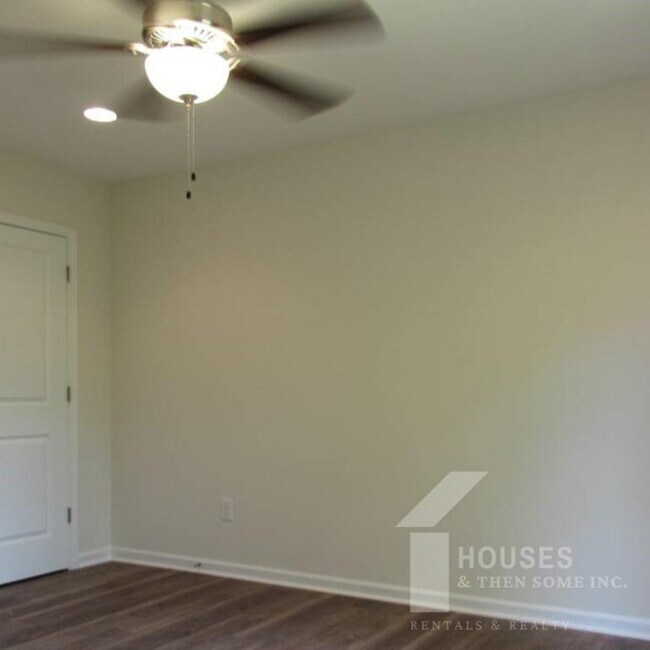Building Photo - 403 Bramlett Rd