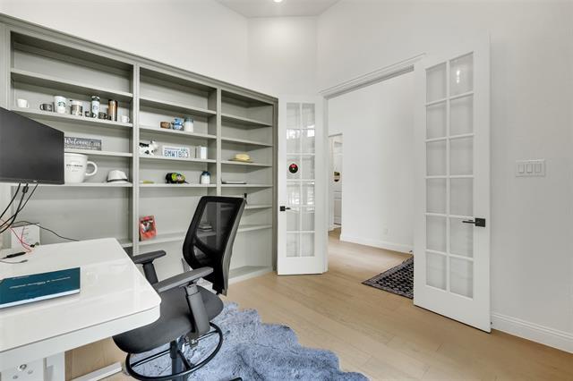 Building Photo - 3201 Casablanca St