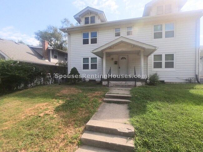 Primary Photo - 377 S Emerson Ave