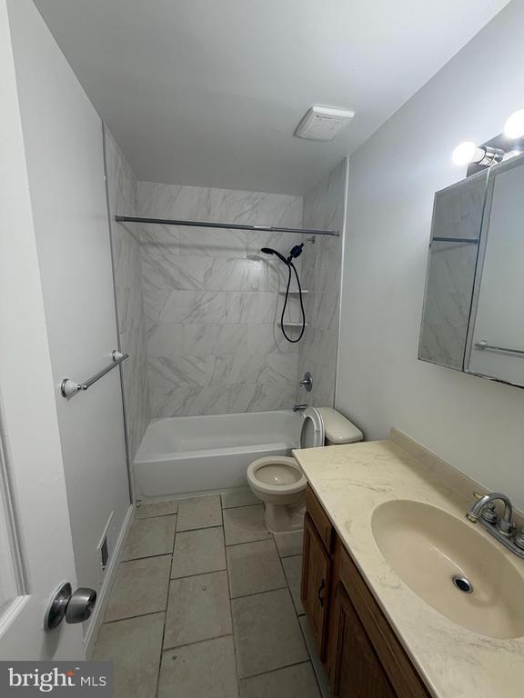 Building Photo - 9259 Byrd Dr