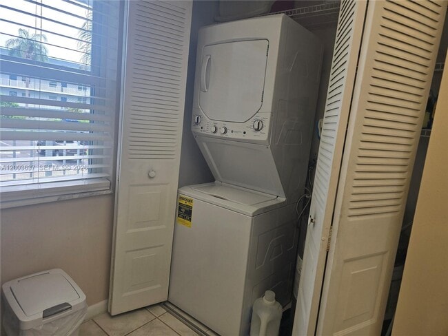 Building Photo - 7664 NW 18th St