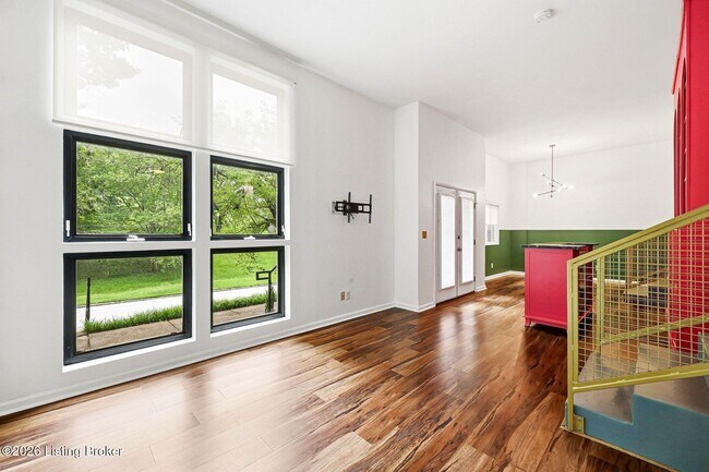 Building Photo - 2745 Grinstead Dr