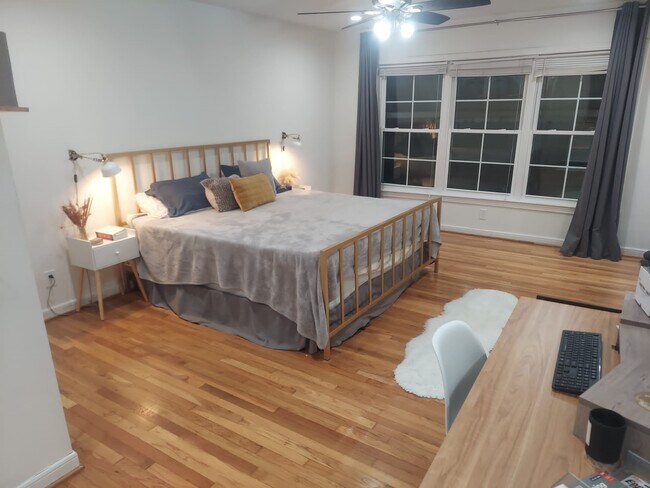 Building Photo - 1850 Portsmouth St