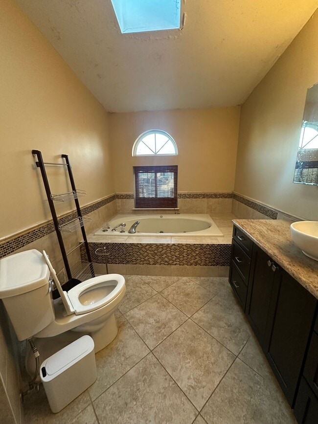 Building Photo - 26 Catherine Ct