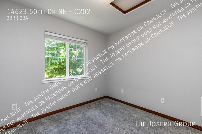 Building Photo - 14623 50th Dr NE