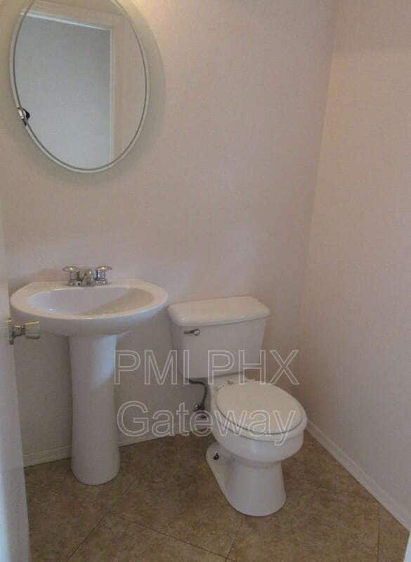 Building Photo - 2619 E Shannon St