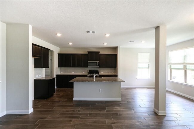 Building Photo - 8108 Ausblick Ave