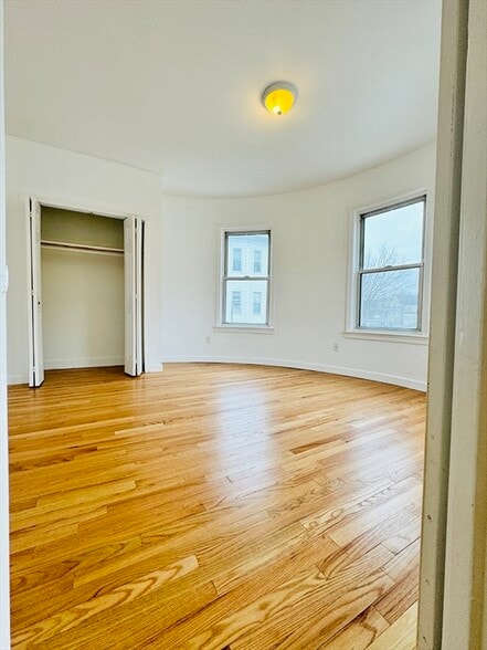Primary Photo - 505 Columbia Rd