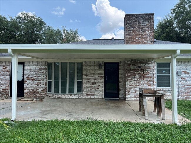 Building Photo - 8831 Hendon Ln