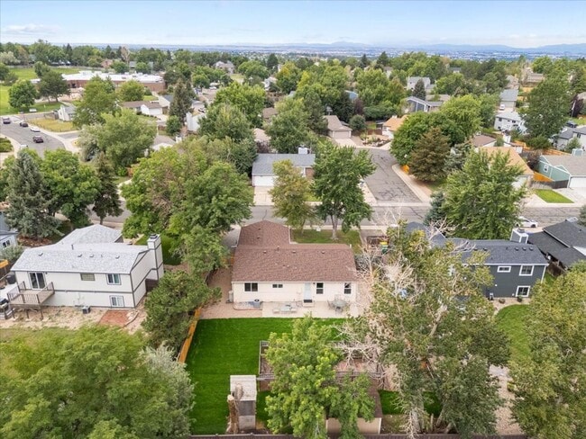 Building Photo - Charming 5BR  3BA w/ Attached Garage in Centennial! Owner is offering 50% off one month's rent!