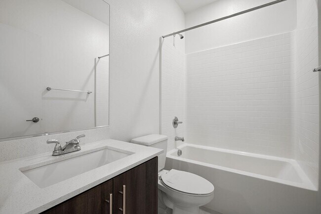 Building Photo - 5495 Seacliff Pl