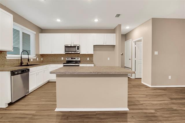 Building Photo - 1021 Waverly Dr