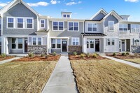 Building Photo - Gorgeous Townhome in Belmont!