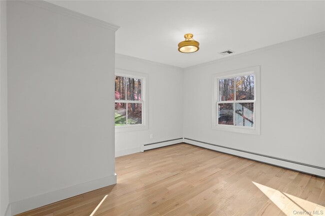 Building Photo - 260 Waccabuc Rd