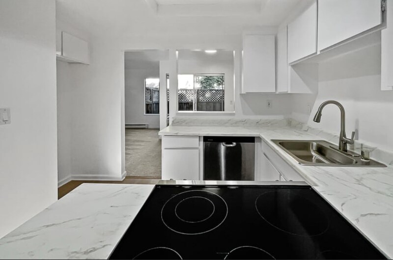 Building Photo - 1024 Delna Manor Ln