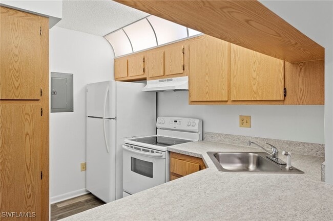 Building Photo - 9970 Sailview Ct
