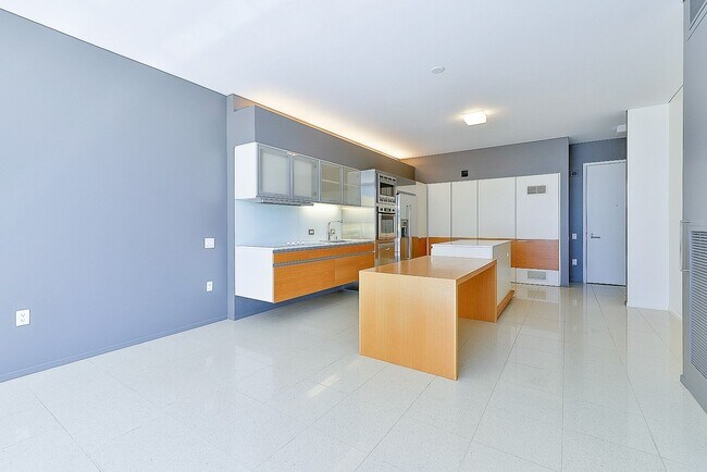 Building Photo - Veer Towers 504W-CityCenter/Aria Fountain ...