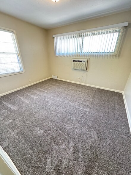 Building Photo - 1400 S 20th St