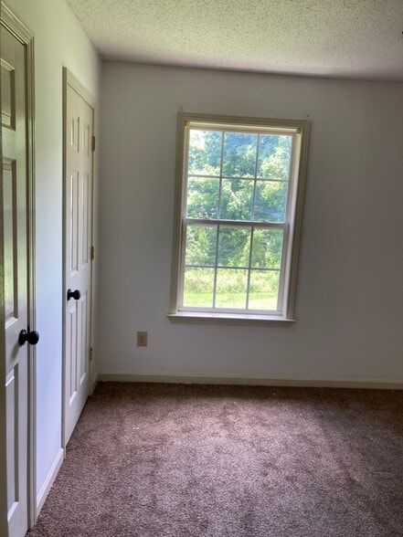 Rear Bedroom - 627 Wilderness Trl