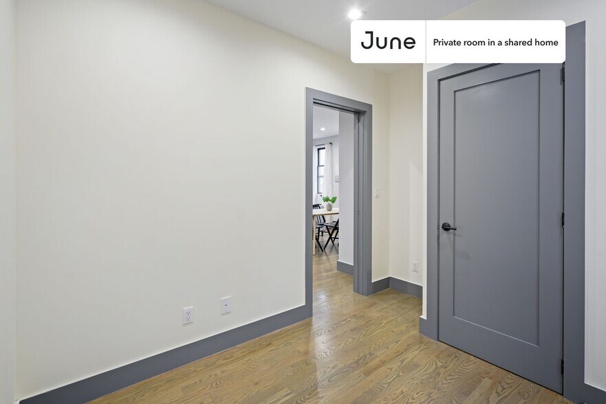 Building Photo - Room in Shared 4 bed/2 bath home